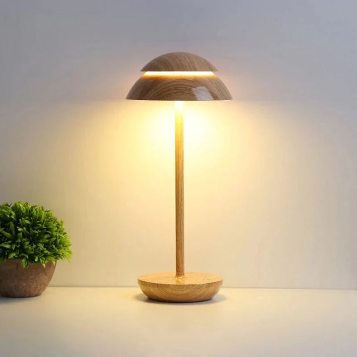 Elegante nordische Design-Tischlampe mit integrierter LED und Touch-Funktion, moderne Akzentbeleuchtung.