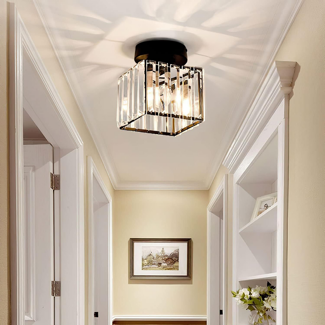Elegante Deckenlampe mit Kristallen, moderne Beleuchtung für Wohnzimmer und Esszimmer.