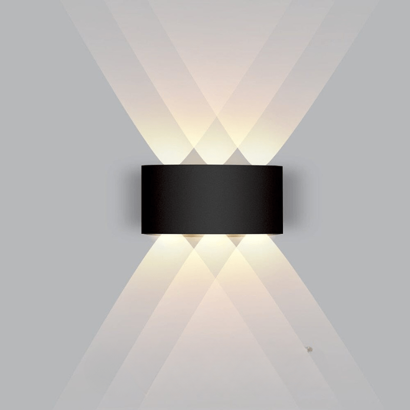 Stilvolle LED-Außenbeleuchtung, energieeffizient und wetterfest, moderne Wandlampe für Gärten.