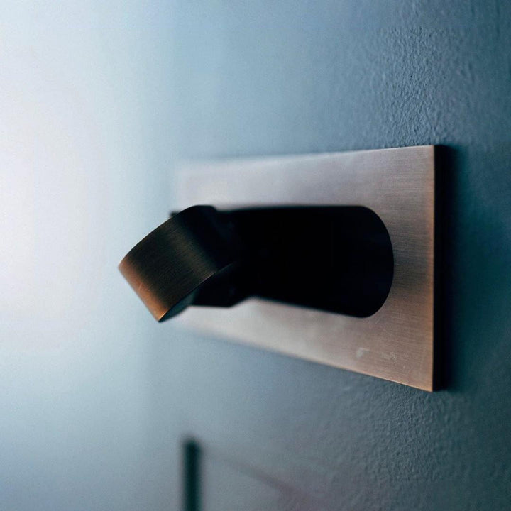 LED Bettlampe mit Druckschalter und anpassbarem Leselicht für Schlafzimmer & Hotel.