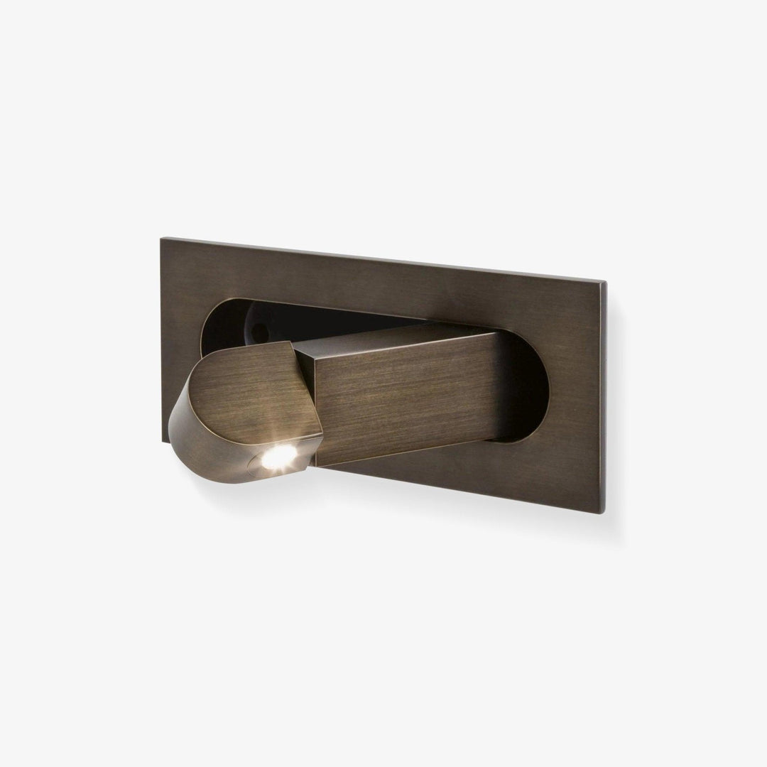 Elegante LED Bettleselampe für komfortables Lesen im Schlafzimmer, mit einstellbarer Helligkeit.