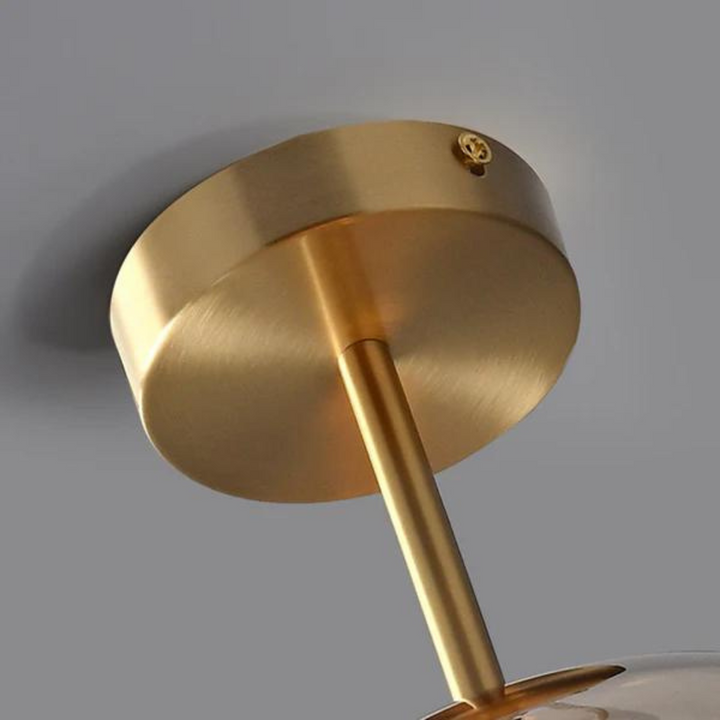 Warmweiße LED-Deckenleuchte Maxwell, moderne Hängelampe in Gold & Schwarz, stilvolle Beleuchtung für alle Zimmer.