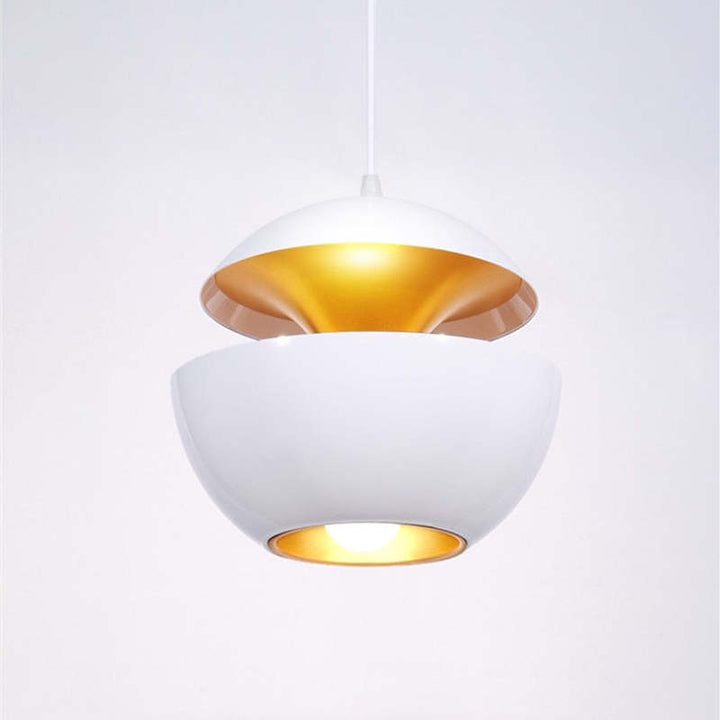 Moderne Deckenleuchte AstraGlow, LED-Pendellampe für helles und stilvolles Wohnen.