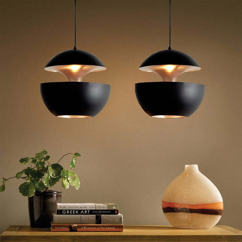 Elegante AstraGlow LED-Deckenleuchte, ideal als Esszimmerlampe mit moderner Ambientebeleuchtung.
