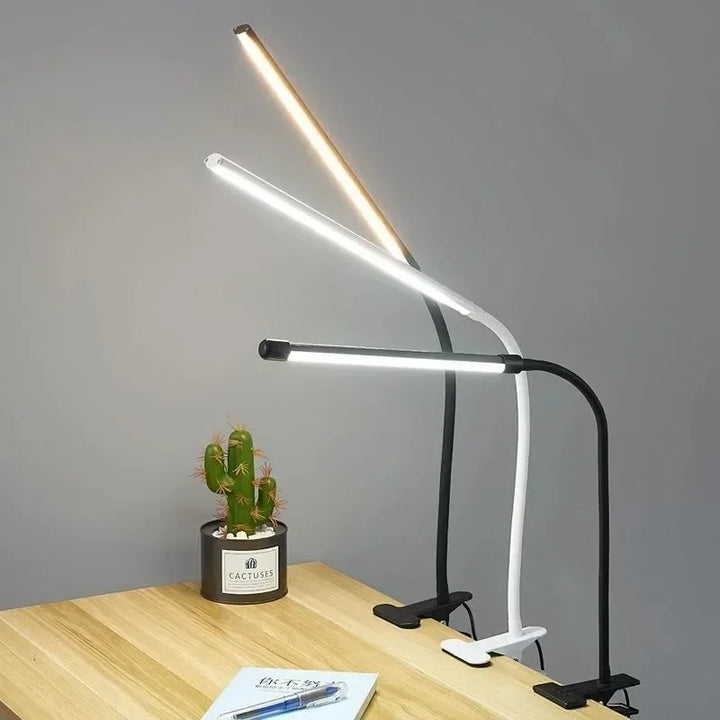 Dimmbare LED Schreibtischlampe zum Klemmen, flexibel einstellbar. Moderne Beleuchtung für konzentriertes Arbeiten.