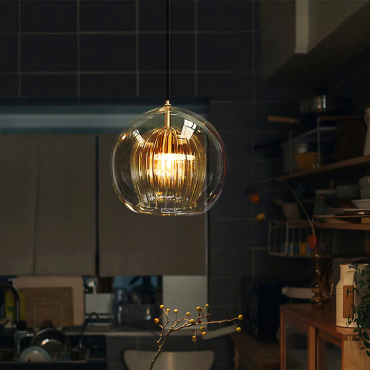 Innenbeleuchtung LED Kugel, höhenverstellbar, Pendellampe für stilvolle Einrichtung.