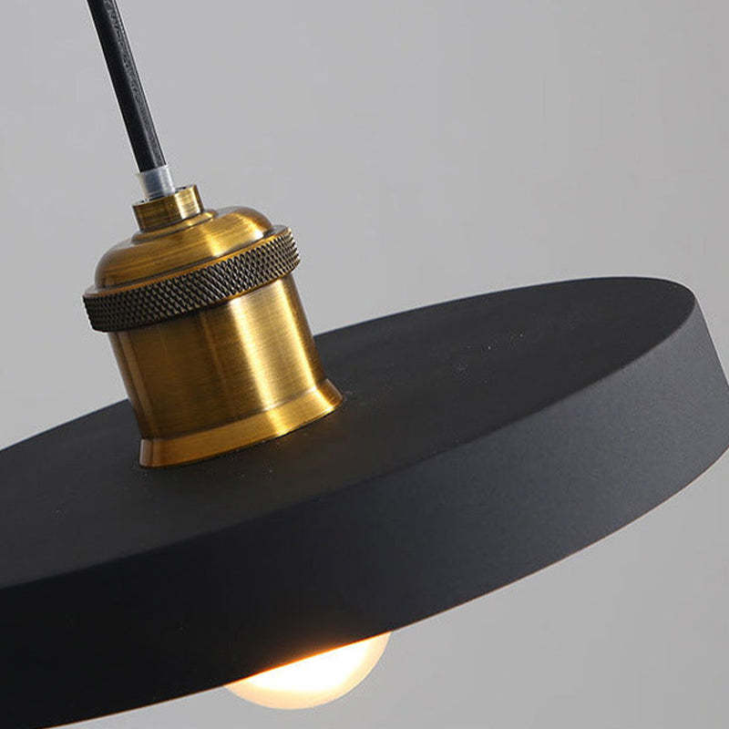 Minimalistische Morandi LED Pendelleuchte, dekorative Hängeleuchte für modernes Schlafzimmer.