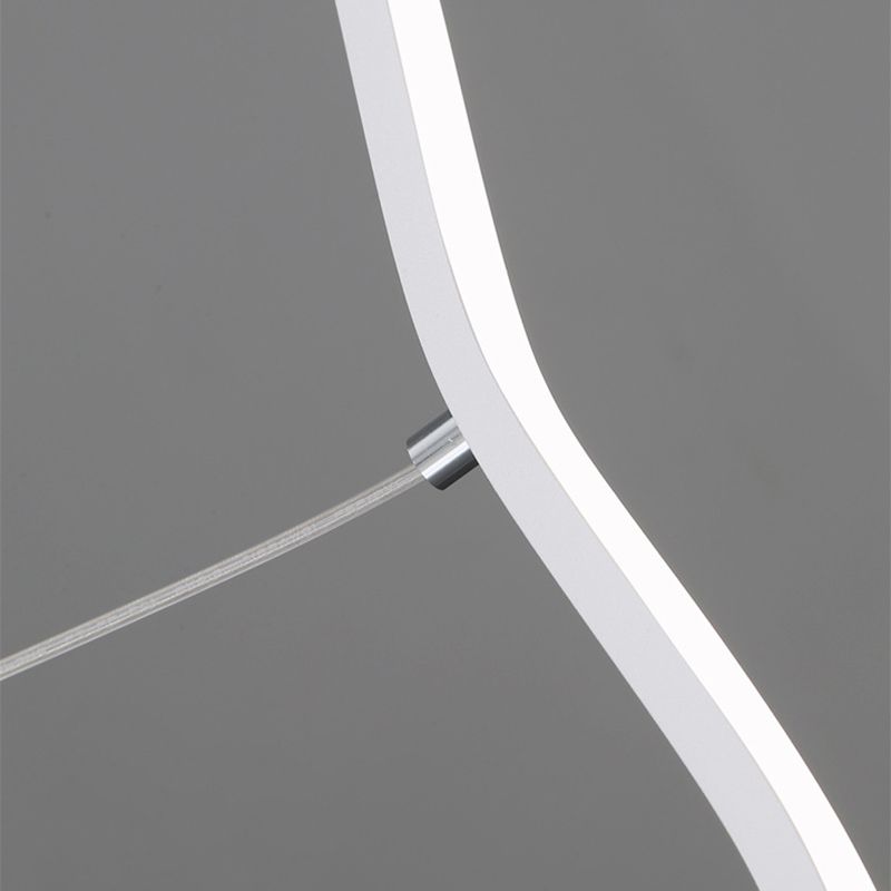 Luxuriöse LED-Pendelleuchte WaveGlow im fließenden Wellen-Design, bereichert Ihr modernes Zuhause.