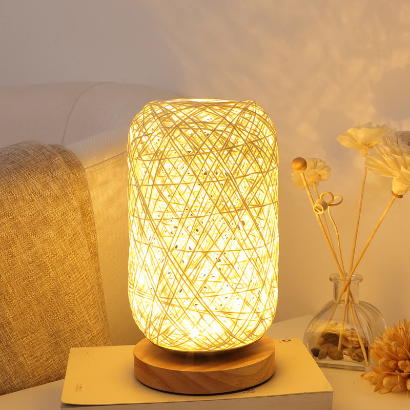 Design-LED-Tischlampe mit rundem Holzsockel, moderne Innenraumbeleuchtung für Wohn- und Schlafzimmer.