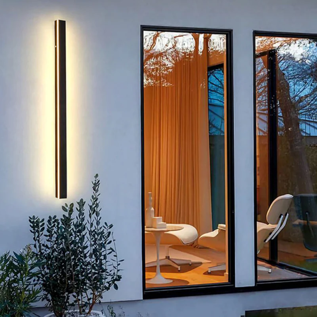 Zeitlose LED-Außenleuchte; moderne Wandlampe, dimmbar und robust für jede Fassade.