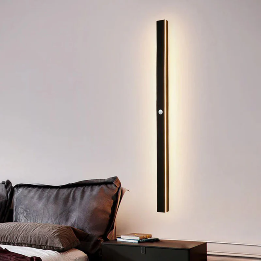 Elegante LED-Gartenbeleuchtung; moderne Designlampe für den Außenbereich, effizient und wasserdicht.