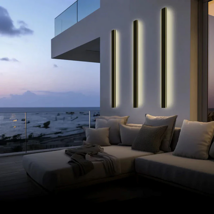 Stilvolle Außenleuchte LED; dimmbare Design-Wandlampe für moderne Garten- und Eingangsbeleuchtung.