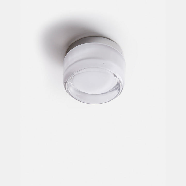 Schicke LED-Wandleuchte für die Innenbeleuchtung, schafft ein gemütliches und modernes Ambiente.