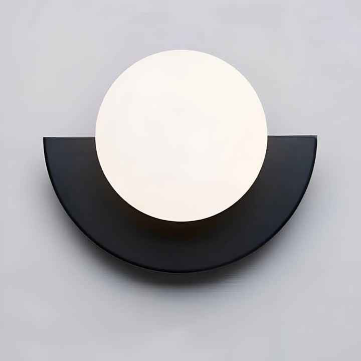 Elegante LED Wandlampe, Halbkreisform, moderne Innenbeleuchtung für stilvolles Lichtdesign.
