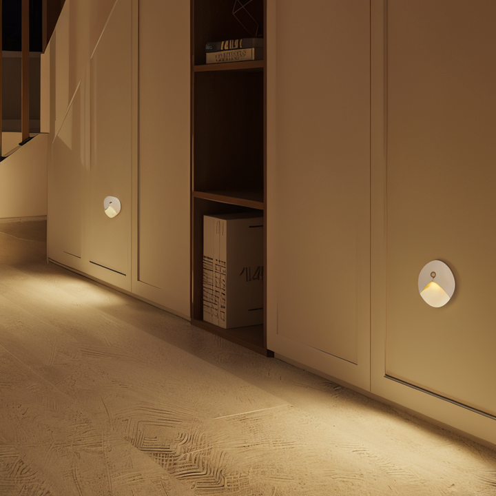 Stilvolle, moderne LED Wandlampe für innen & außen mit Bewegungssensor, elegantes Wohnaccessoire.