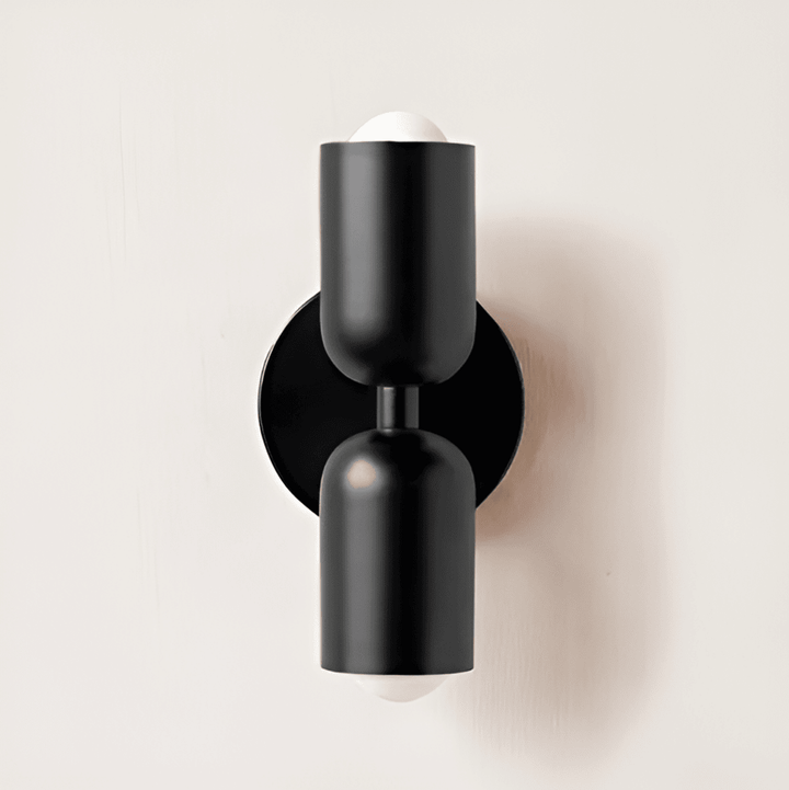 Designleuchte: Minimalistische LED-Wandlampe, warmweißes Licht. Moderne Innenbeleuchtung für Wohn- & Schlafzimmer.