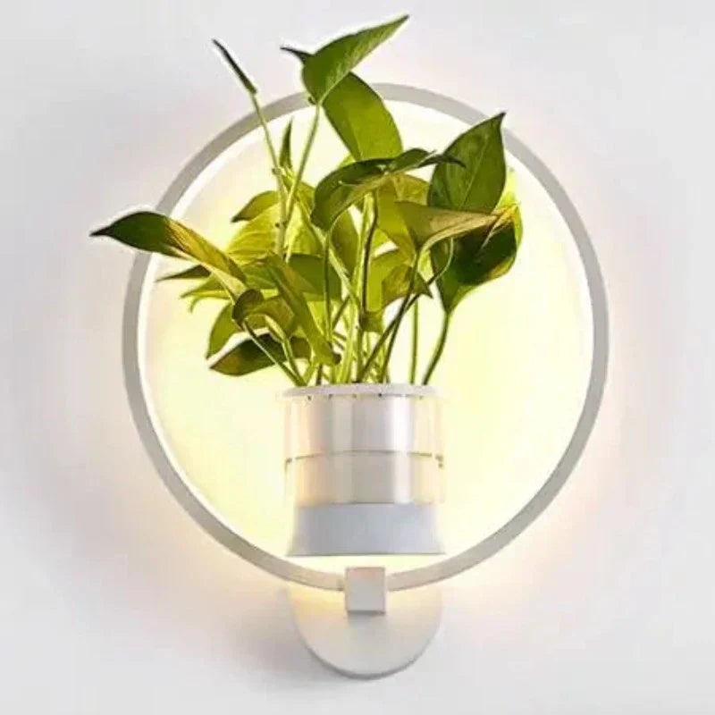 Freigestellte moderne LED Wandleuchte, perfekt für Wohnzimmer, Flur oder Schlafzimmer, hochwertige Innenbeleuchtung.