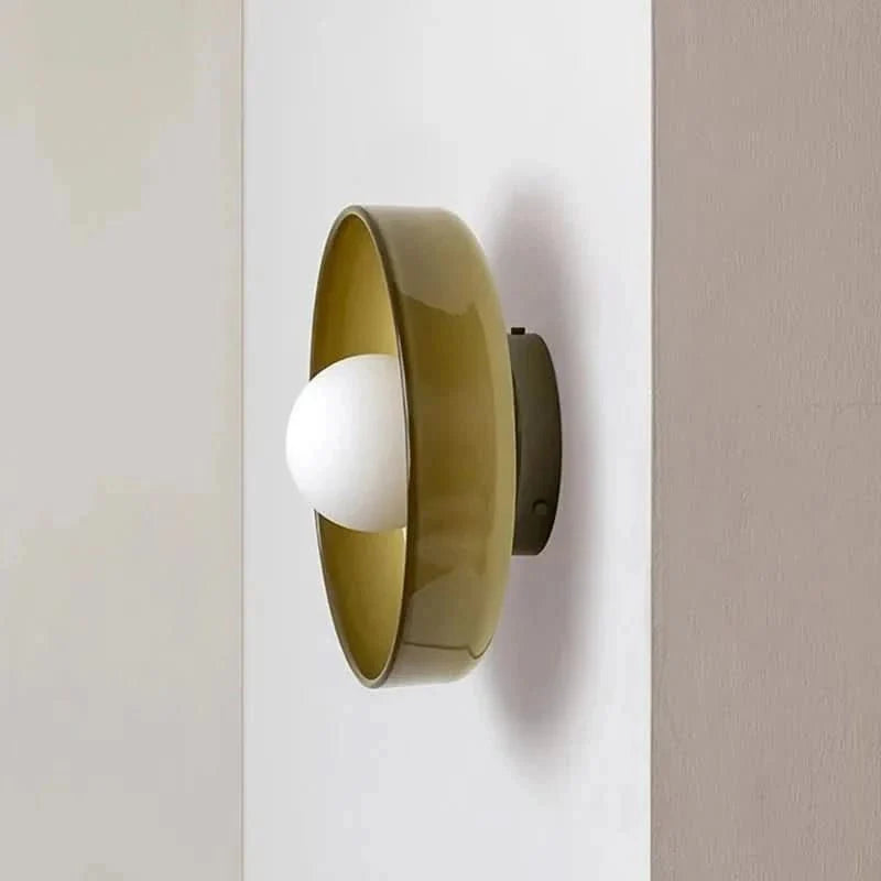 Design Deckenlampe: Moderne skandinavische Glasleuchte mit LED für stilvolle Innenbeleuchtung.