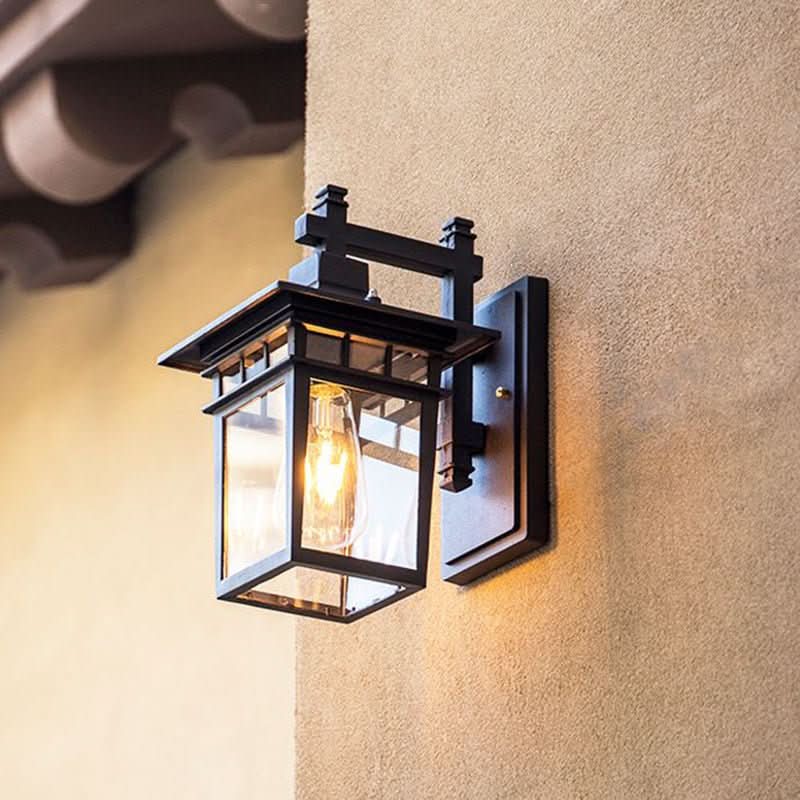 Elegante NOVAVEX Designleuchte für den Außenbereich, robust, IP44, schafft stimmungsvolle Akzente an jeder Wand.