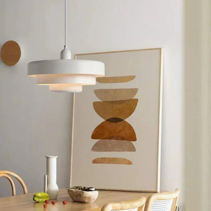 Design Pendelleuchte mit bunten Macaron-Farben, ideal als moderne Lampe im Zuhause.