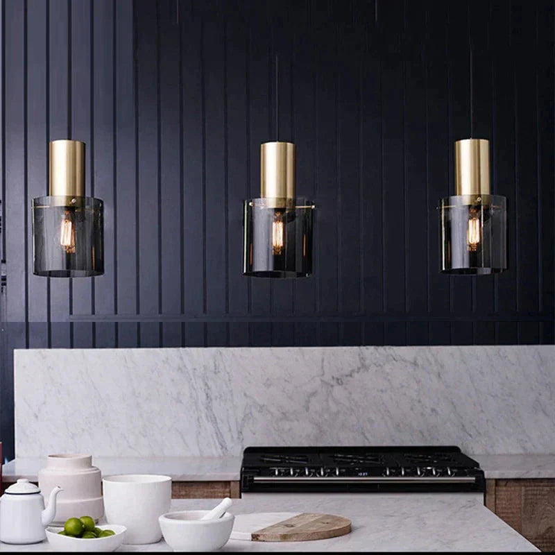 Moderne Rauchglas Pendelleuchte E14. Stilvolle Hängelampe mit rauchgrauem Glas für Wohnzimmer & Esszimmer.