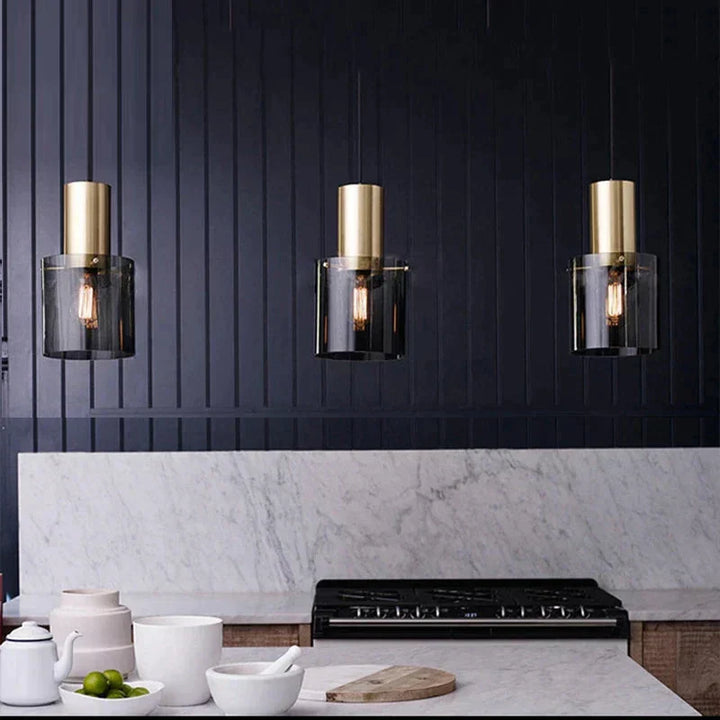 Moderne Rauchglas Pendelleuchte E14. Stilvolle Hängelampe mit rauchgrauem Glas für Wohnzimmer & Esszimmer.