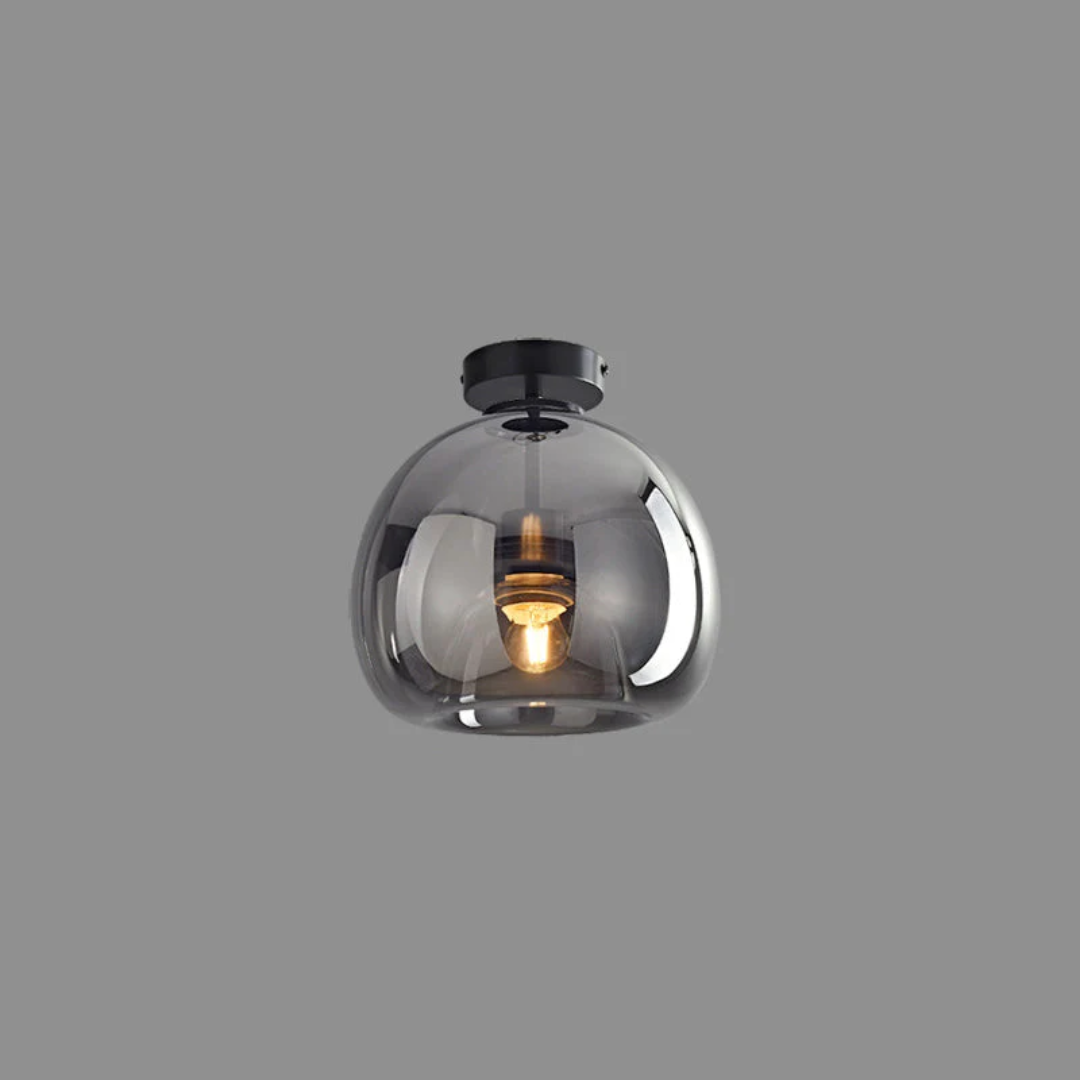Design-Deckenlampe Aurelia: Runde LED-Beleuchtung in Gold, schafft modernes Ambiente im Wohnbereich.