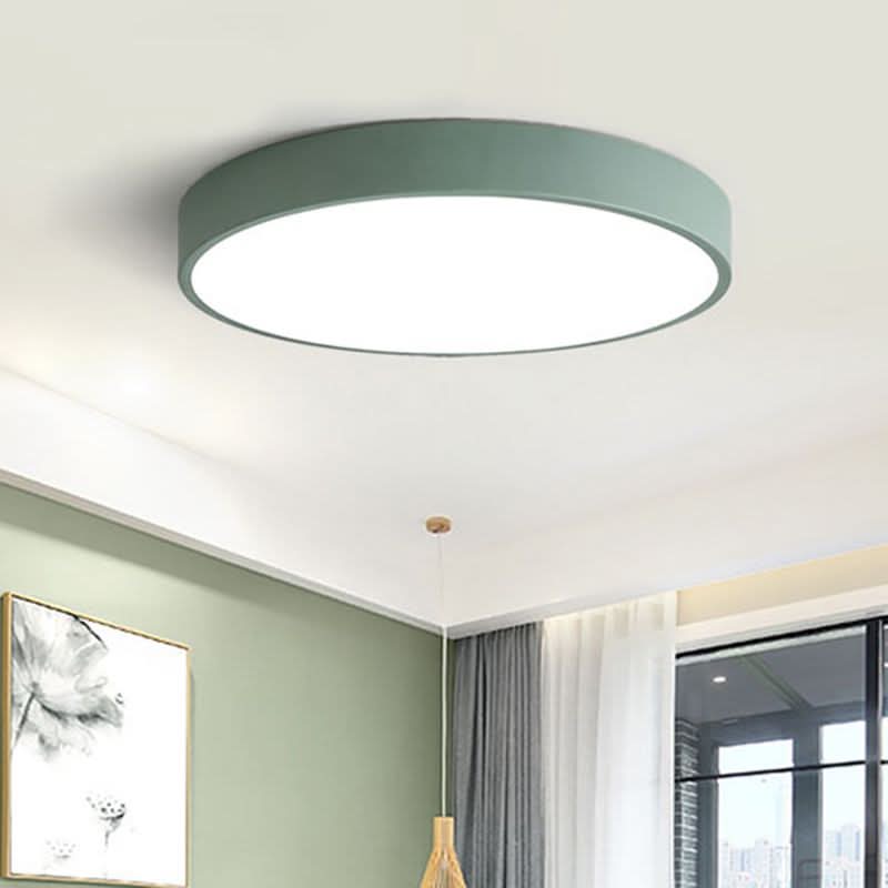 Elegante runde LED-Deckenleuchte aus Metall in modernem Design. Perfekt als Wohnzimmerlampe mit hellem Licht.