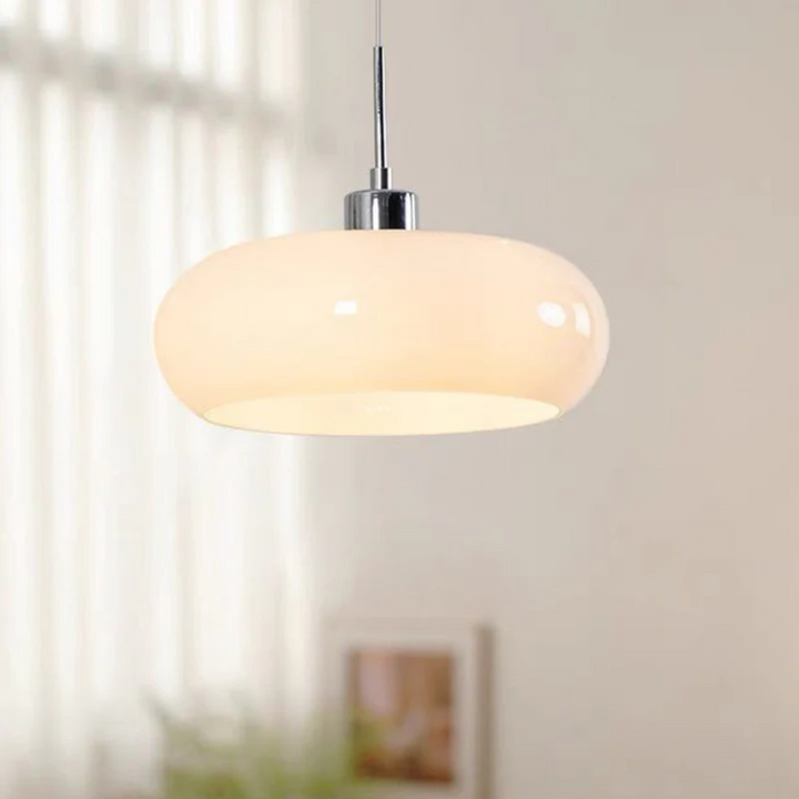 Elegante moderne runde LED-Pendelleuchte, ideal für stilvolle Innenbeleuchtung in Wohn- und Schlafzimmern.
