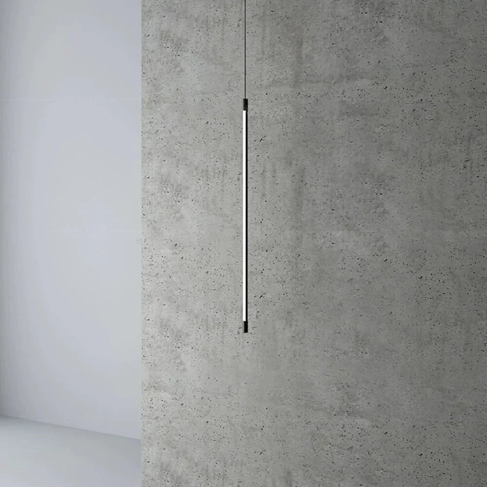 Schwarze geometrische LED-Pendelleuchte. Minimalistisches, modernes Lichtdesign für stilvolle Innenräume.