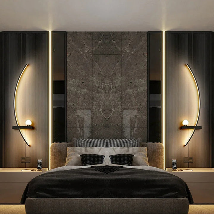 Moderne schwarze LED-Wandleuchte, dimmbar, für stilvolles Ambiente in Wohnzimmer & Schlafzimmer.