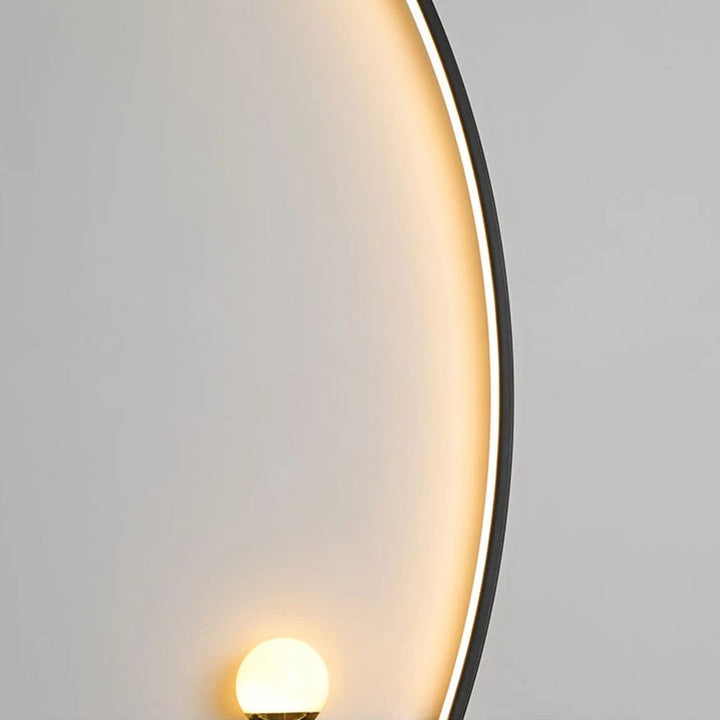 Moderne LED-Wandleuchte, gold, dimmbar & Farbwechsel, perfekte Innenbeleuchtung für Ihr Zuhause.