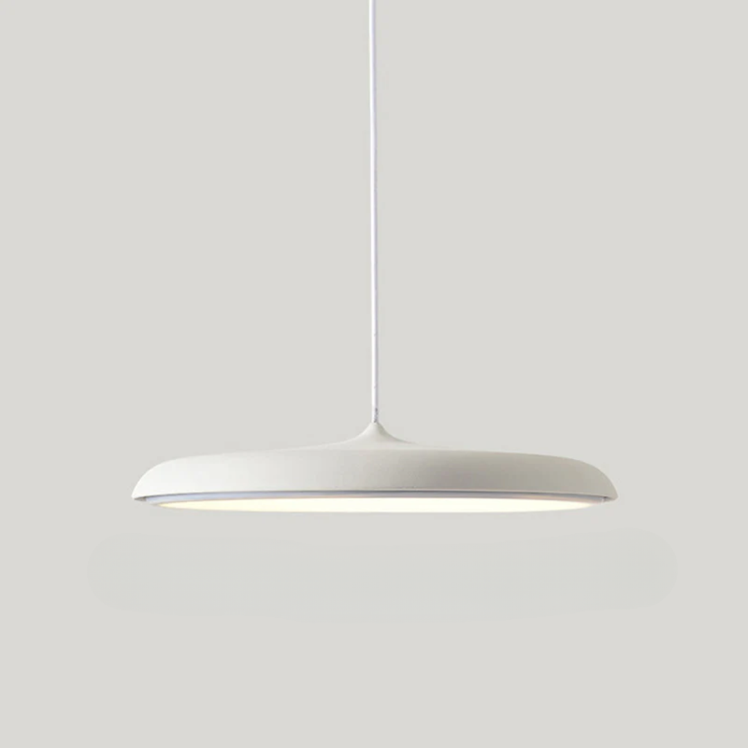 Minimalistische skandinavische Pendelleuchte aus Metall & Acryl, moderne LED Deckenlampe für Küche und Essbereich.