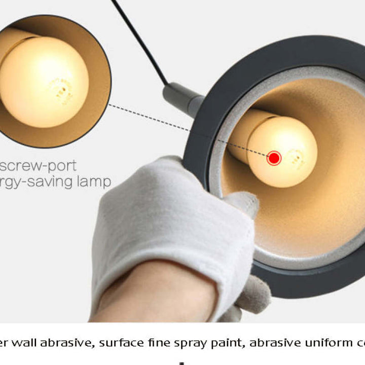 Stilvolle LED-Deckenlampe Trionda, dreieckige Hängeleuchte für ein modernes Schlafzimmer-Design.