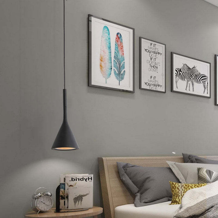 Trionda Hängeleuchte: Geometrische LED-Dreiecklampe, designstarke Beleuchtung für jeden Raum.