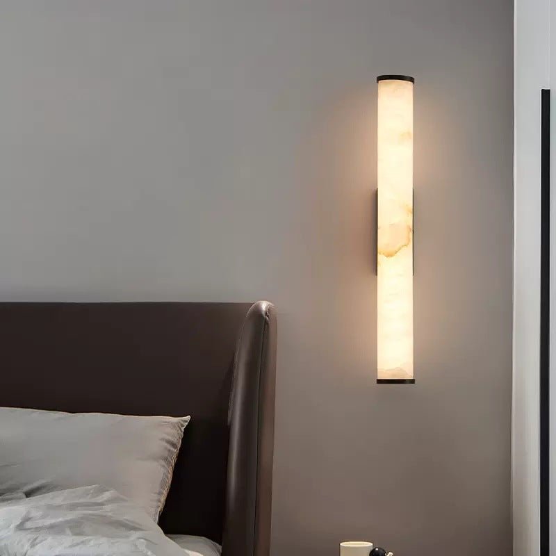 Dekorative Wandbeleuchtung im Marmor-Stil, warmweiße LED-Lampe für ein luxuriöses Flair im Raum.