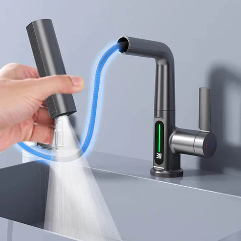 Einfach zu installierender 360° schwenkbarer Wasserhahn mit Ausziehbrause für jede moderne Küche.