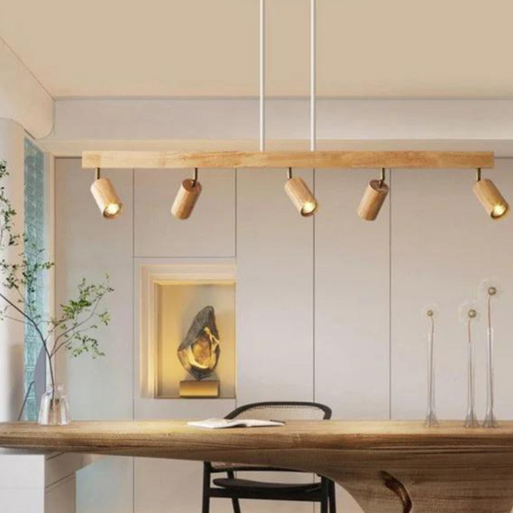 Nachhaltiger EcoLux LED-Strahler aus Holz, verstellbar, stilvolle Akzentbeleuchtung.