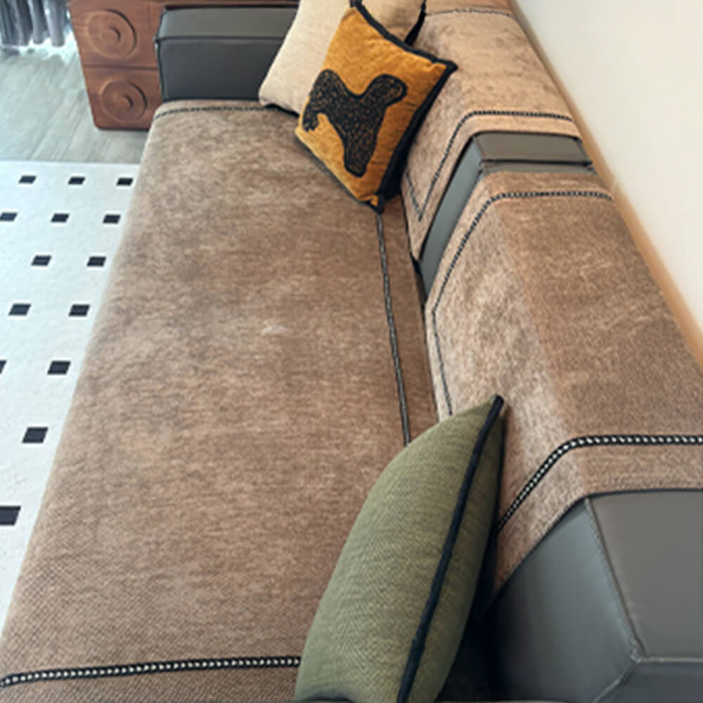 Strapazierfähiger Jacquard-Polsterschutz, rutschfest & waschbar, ideal für moderne Wohnzimmer.