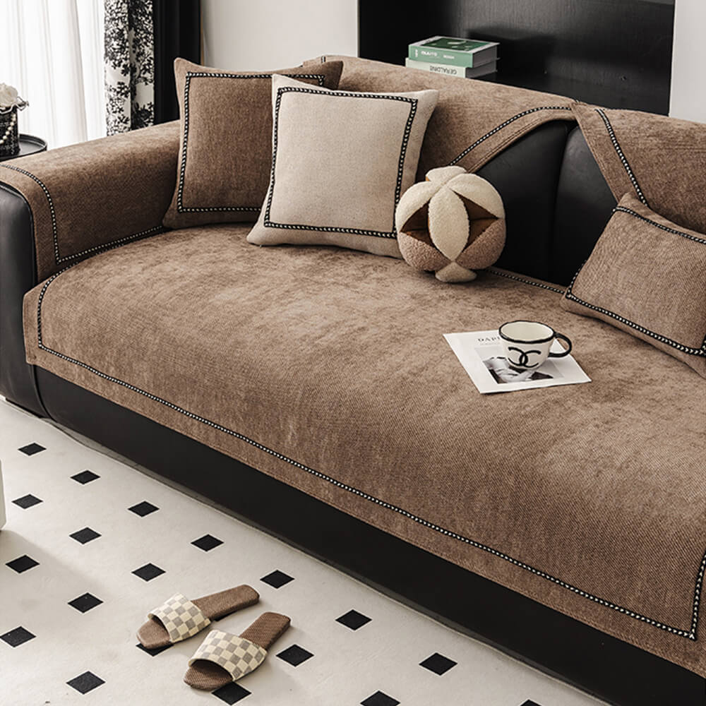 Hochwertiger Jacquard Sofabezug, modern & langlebig, schützt Ihr Sofa vor Flecken und Abnutzung.