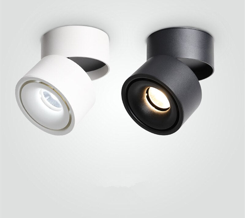 Eleganter LED-Deckenstrahler mit modernem Design, schwenkbar, perfekt für stilvolle Innenbeleuchtung.