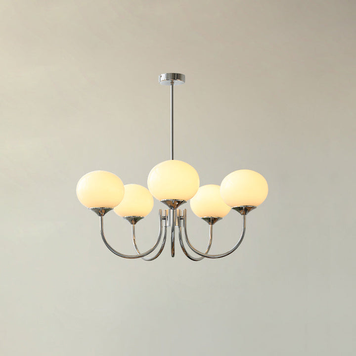 Moderner LuxeGlow Kronleuchter, klares Design für minimalistische Inneneinrichtung.
