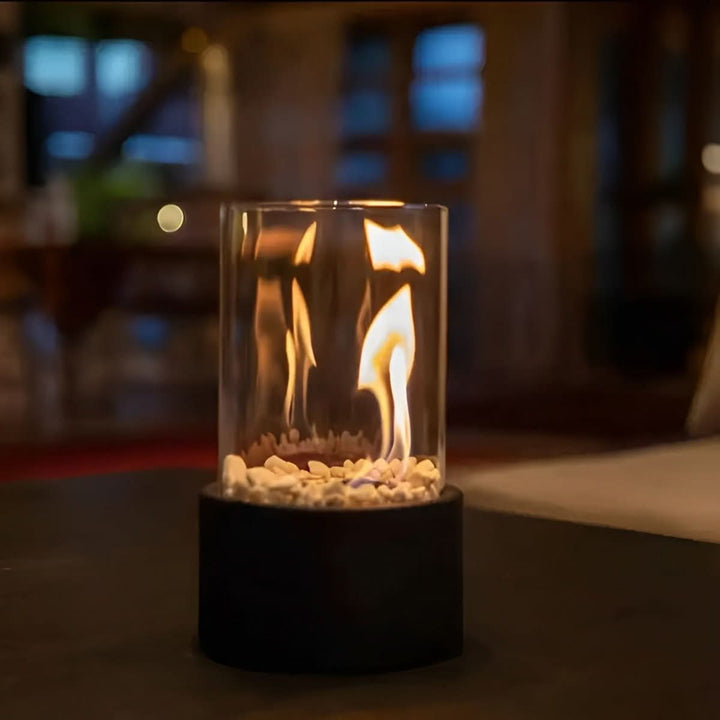 Moderner SLEEKFLAME Bioethanol Tischkamin rauchfrei, für stilvolle Wohnkultur Innen- & Außennutzung.