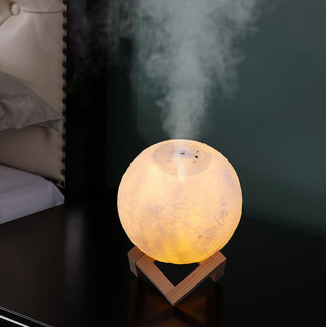 Modernes Nachtlicht mit Luftbefeuchter und Aroma Diffuser, 880ml. Ideal für besseres Raumklima & Wellness.