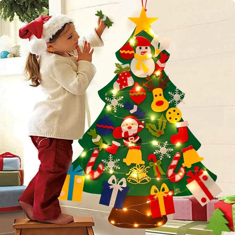 Interaktiver Filzbaum für Kinder zum Basteln & Dekorieren; sicheres Montessori Weihnachtsspielzeug mit Lichterkette.