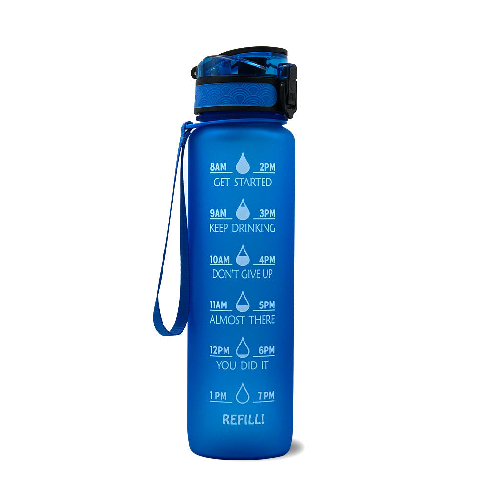 Transparente Trinkflasche 1L mit Zeitmarkierungen und Trinkhalm, leicht zu reinigen & BPA-frei.