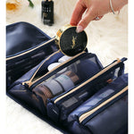 Navy Blau