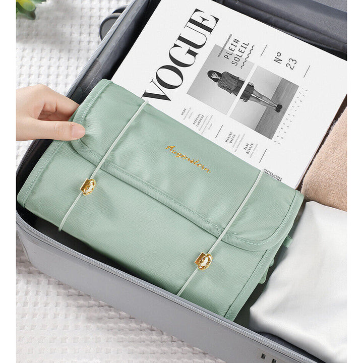 Elegante, faltbare Kosmetiktasche aus wasserdichtem Material, perfekt als Reise-Organizer.