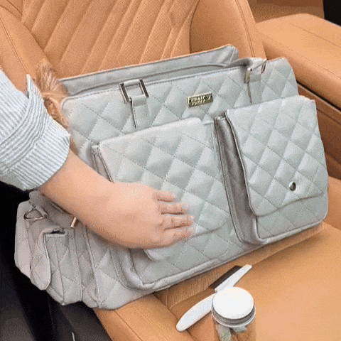 Praktische Leder-Autotasche für Hunde, schützt & sichert Ihr Tier während der Reise.