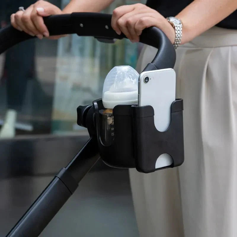 Multifunktionaler Kinderwagen-Halter für Babyflasche & Smartphone, praktisch für unterwegs.